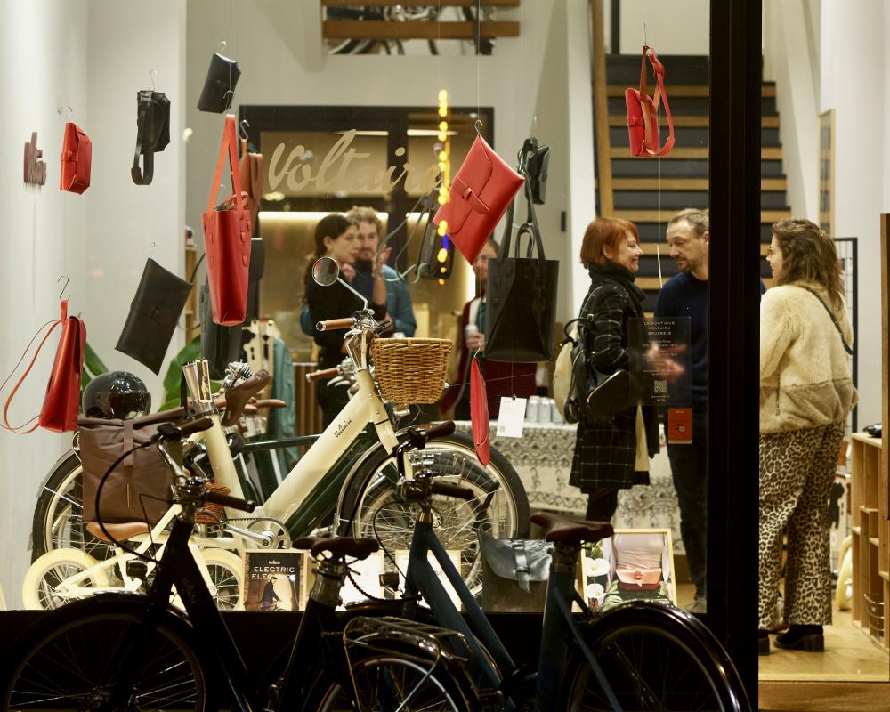 La boutique Voltaire x yurs ©Annika Wallis