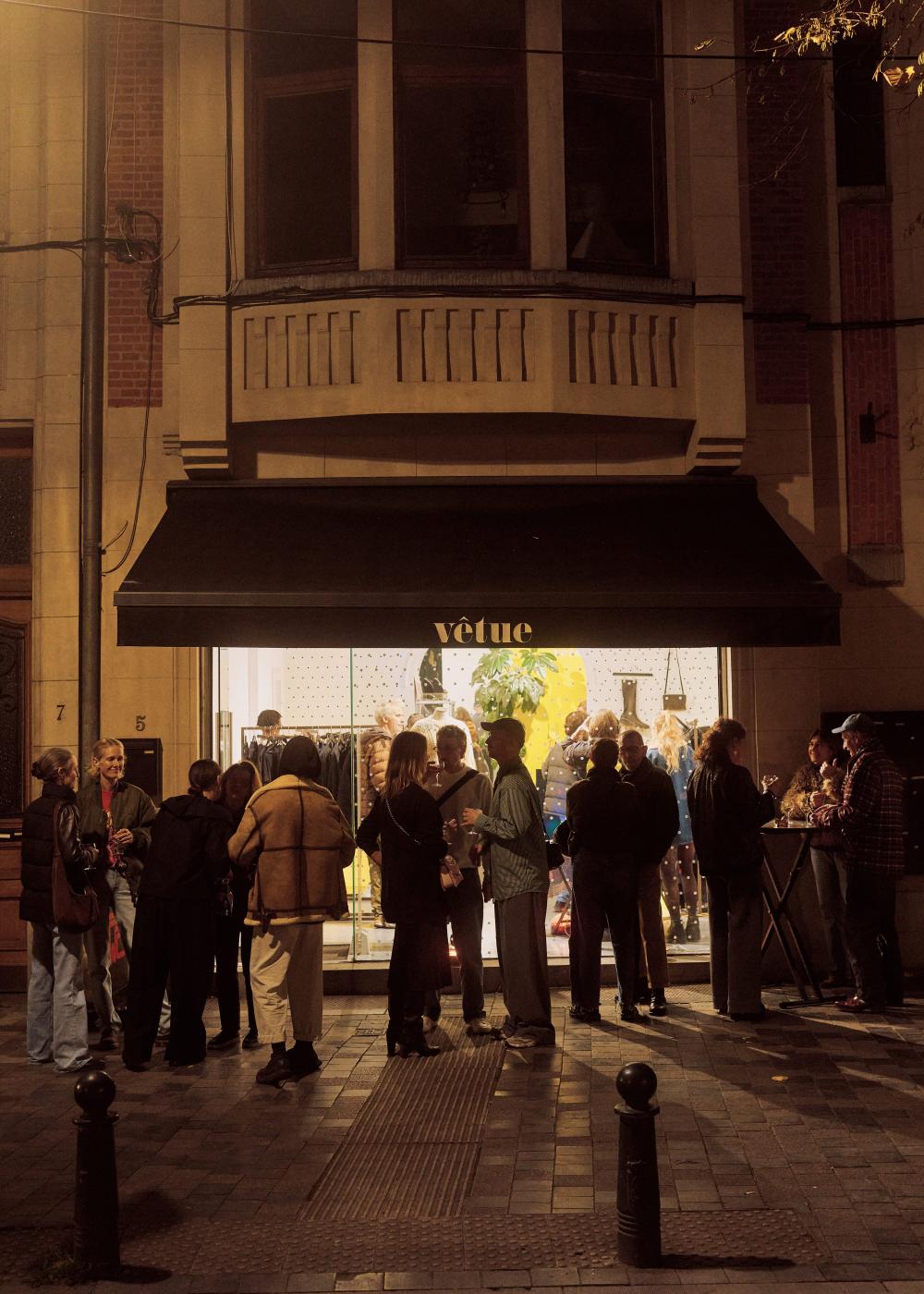 VÊTUE x Mira Van Den Neste ©Annika Wallis